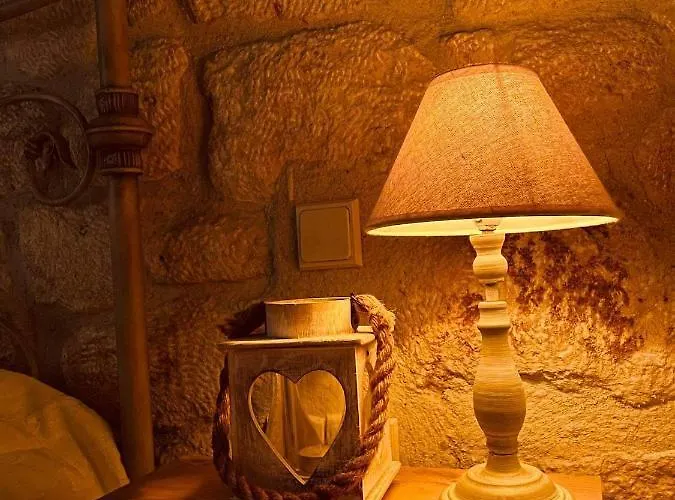 בית נופש Traditional Stone House