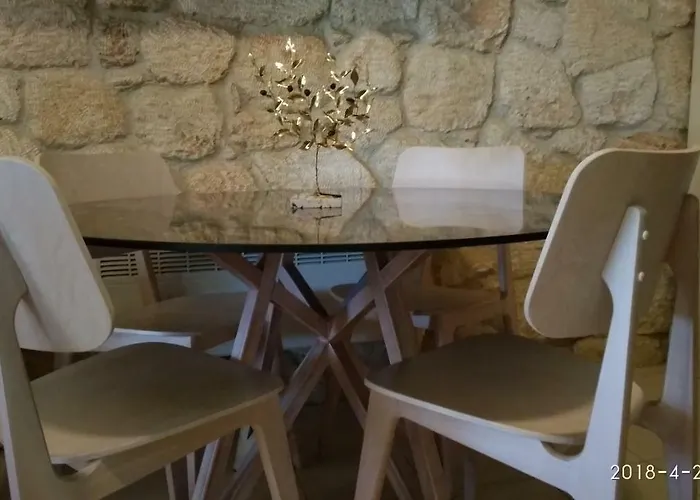 בית נופש Traditional Stone House *