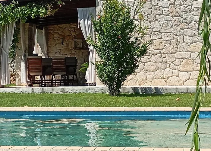 Traditional Stone House * Siviri